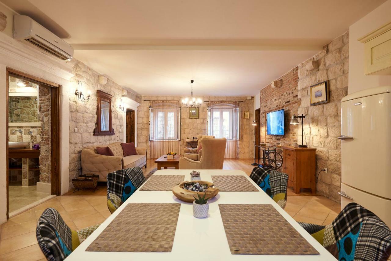 Apartment Capo Residence - Old Town - Parking Trogir Dış mekan fotoğraf