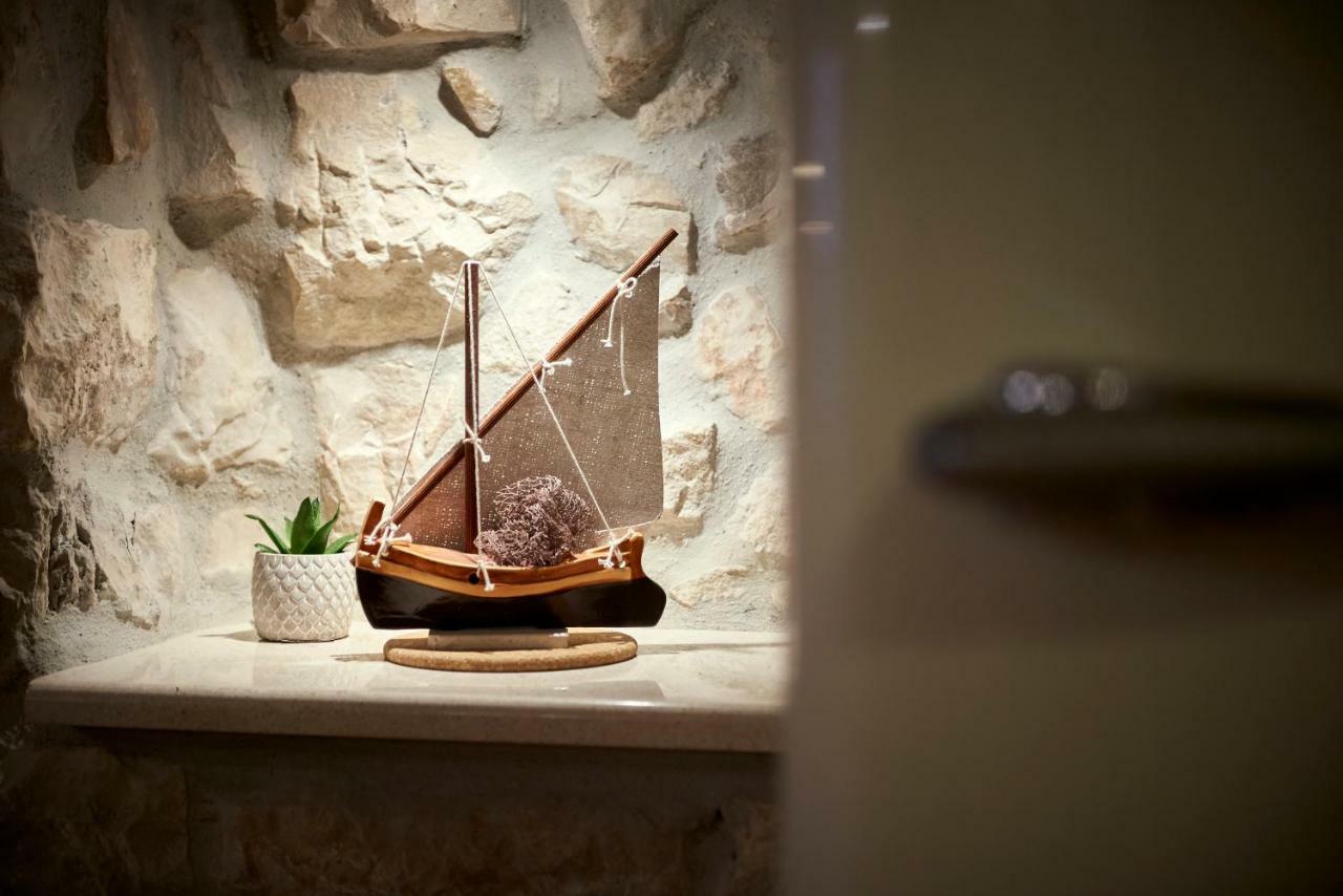 Apartment Capo Residence - Old Town - Parking Trogir Dış mekan fotoğraf