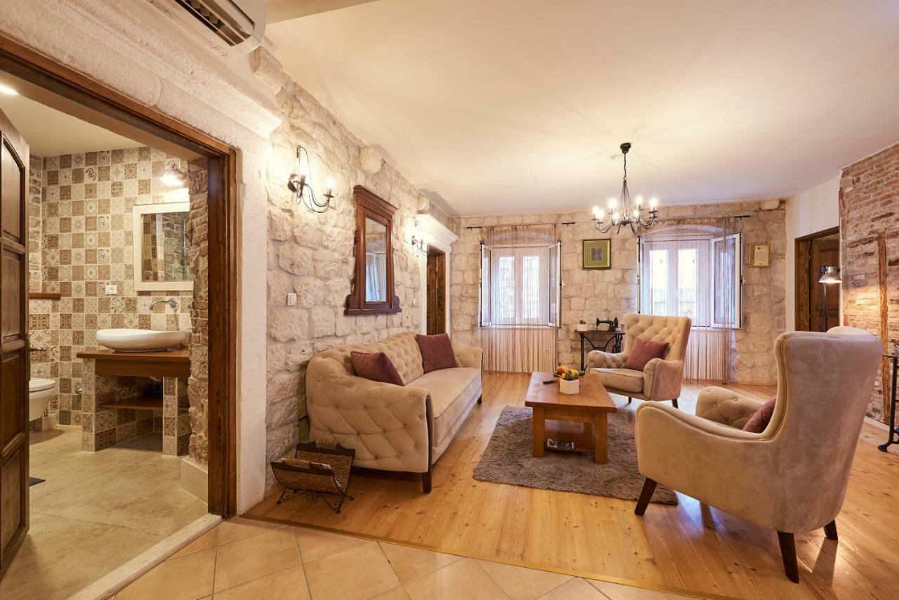 Apartment Capo Residence - Old Town - Parking Trogir Dış mekan fotoğraf
