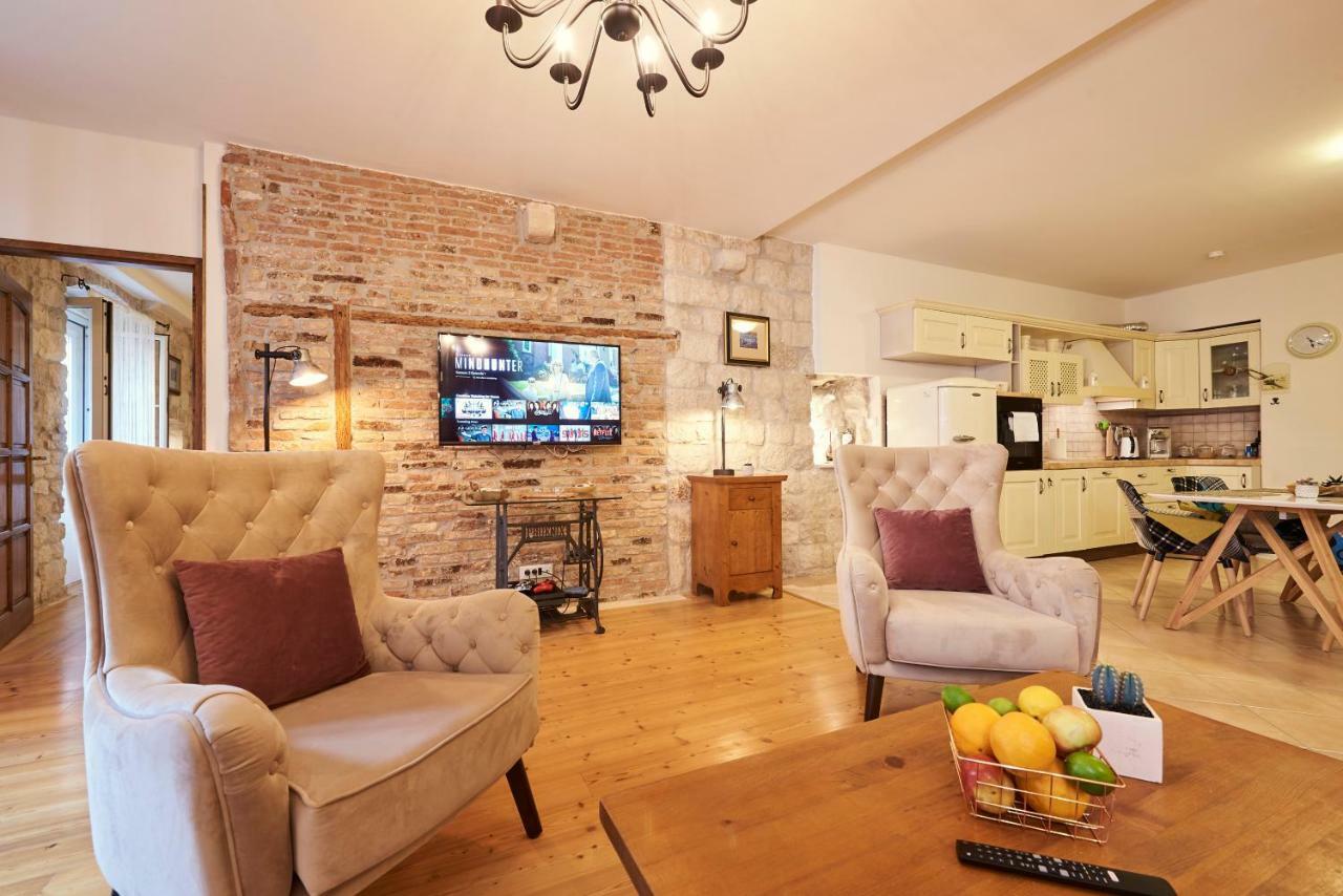 Apartment Capo Residence - Old Town - Parking Trogir Dış mekan fotoğraf