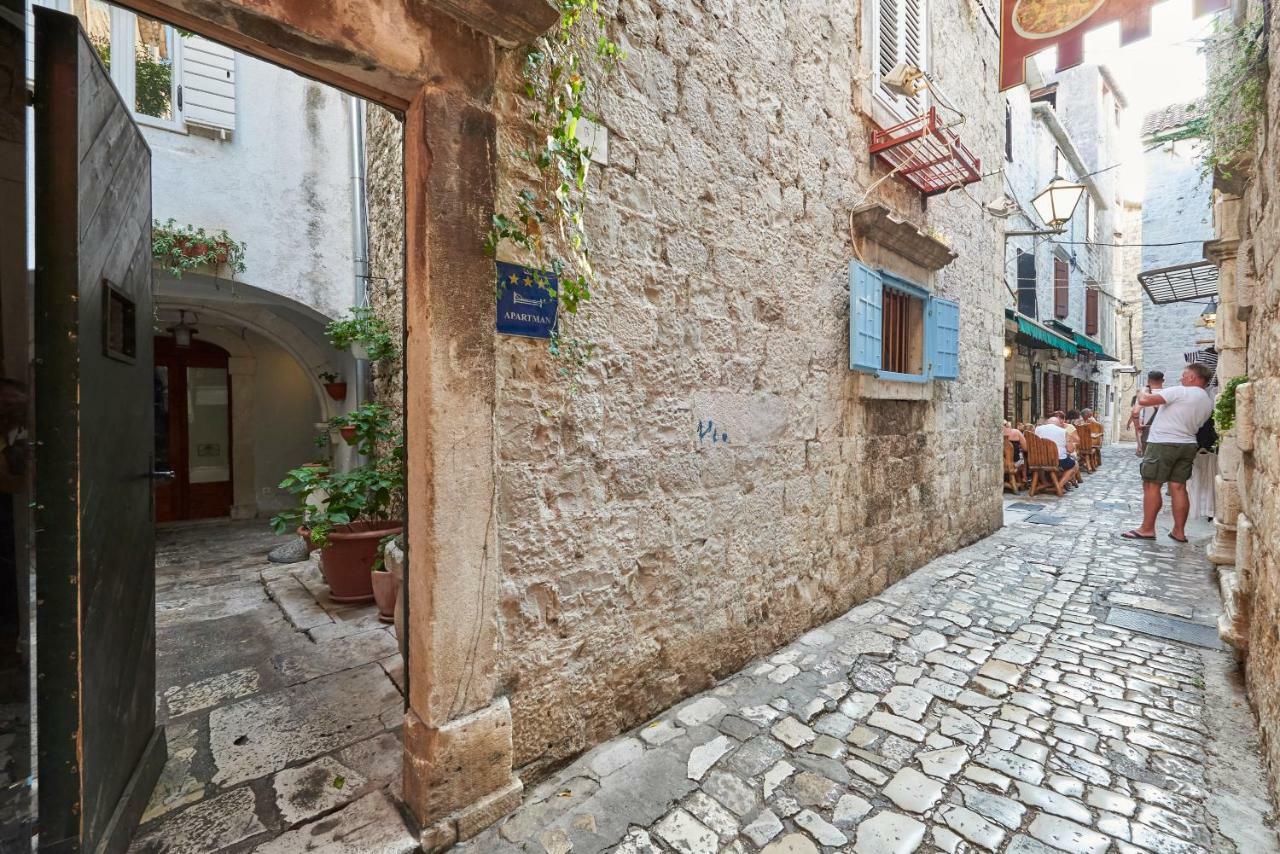 Apartment Capo Residence - Old Town - Parking Trogir Dış mekan fotoğraf