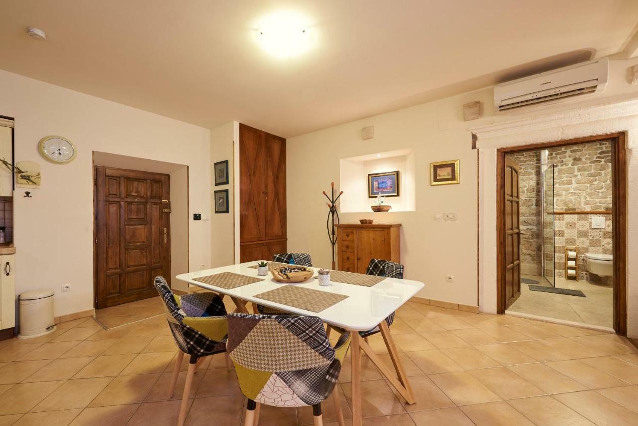 Apartment Capo Residence - Old Town - Parking Trogir Dış mekan fotoğraf